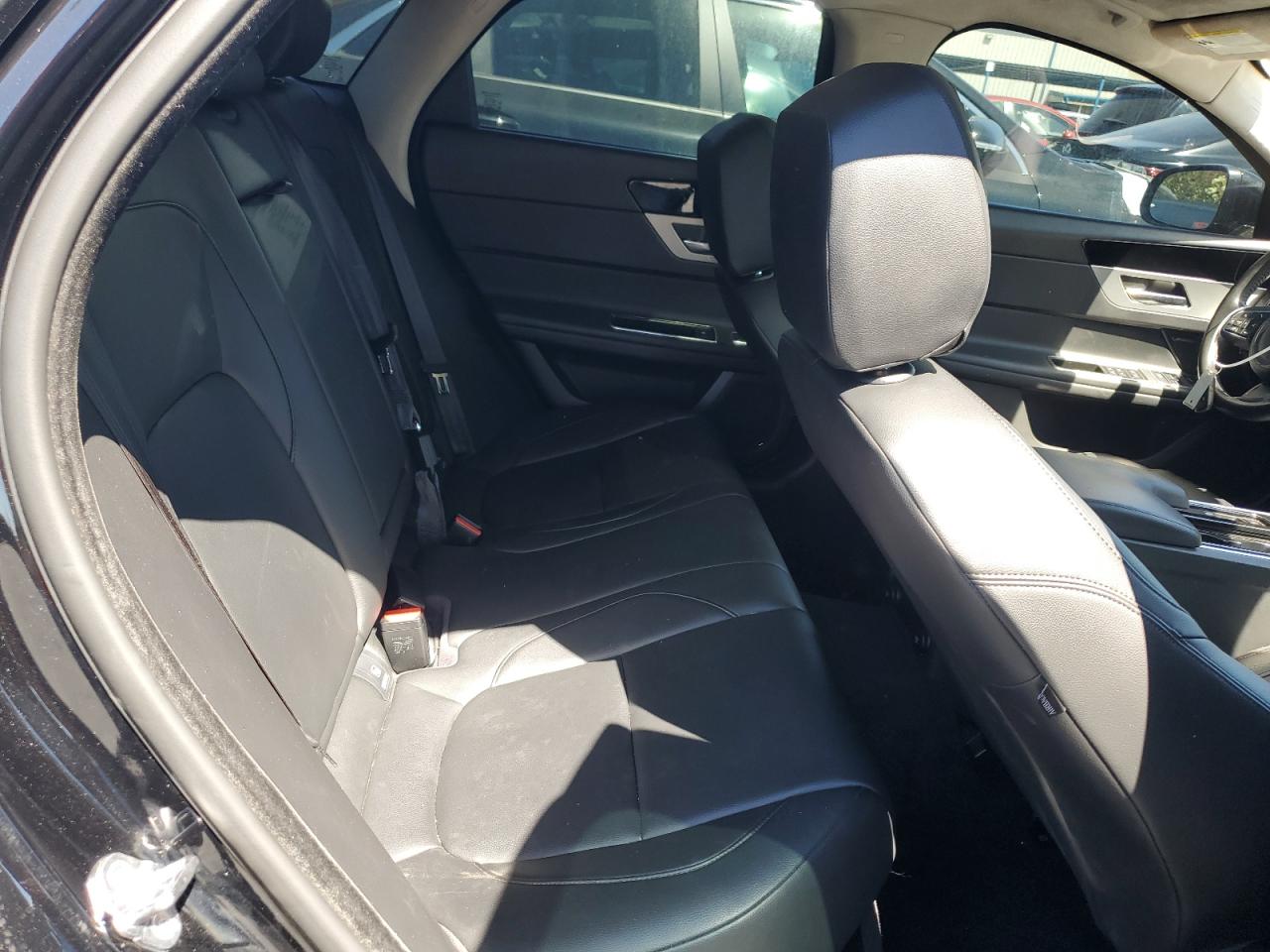 Jaguar XF Premium
