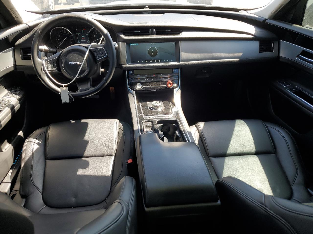 Jaguar XF Premium