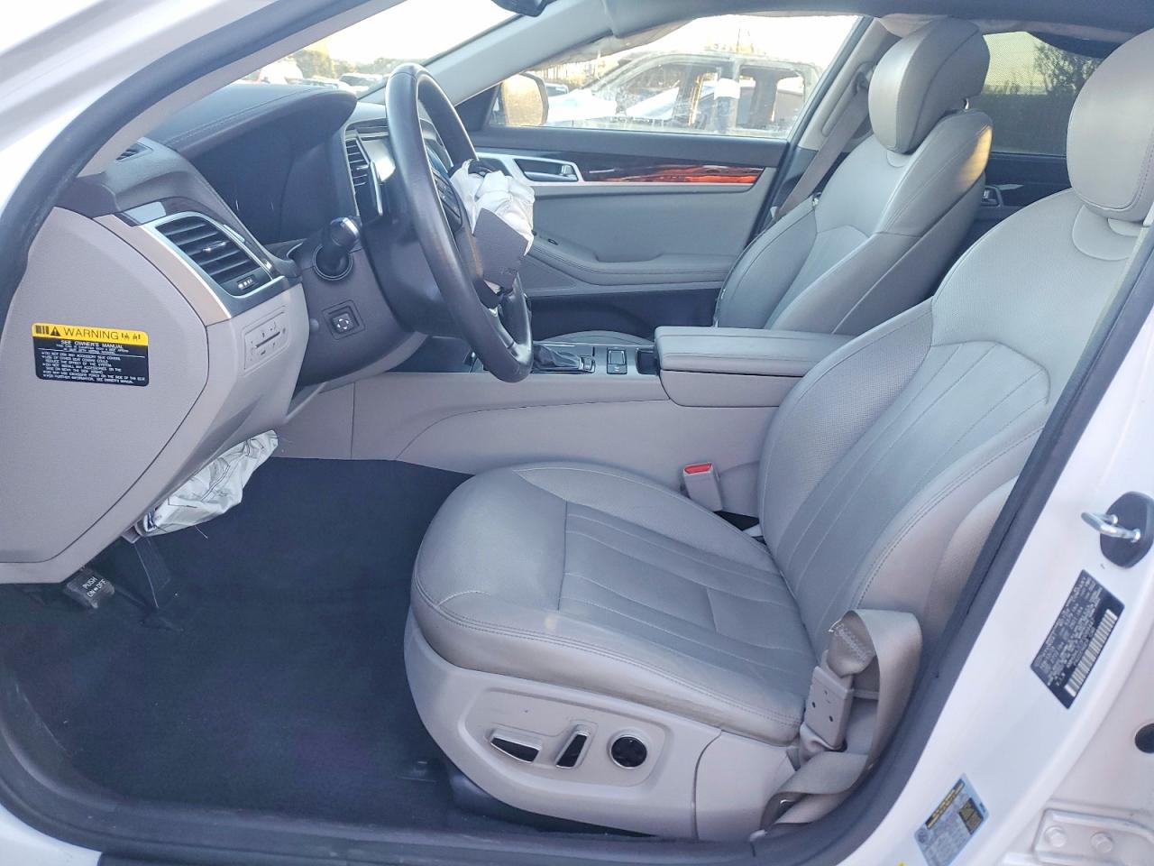 Hyundai Genesis 3.8l