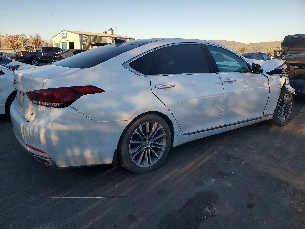 Hyundai Genesis 3.8l