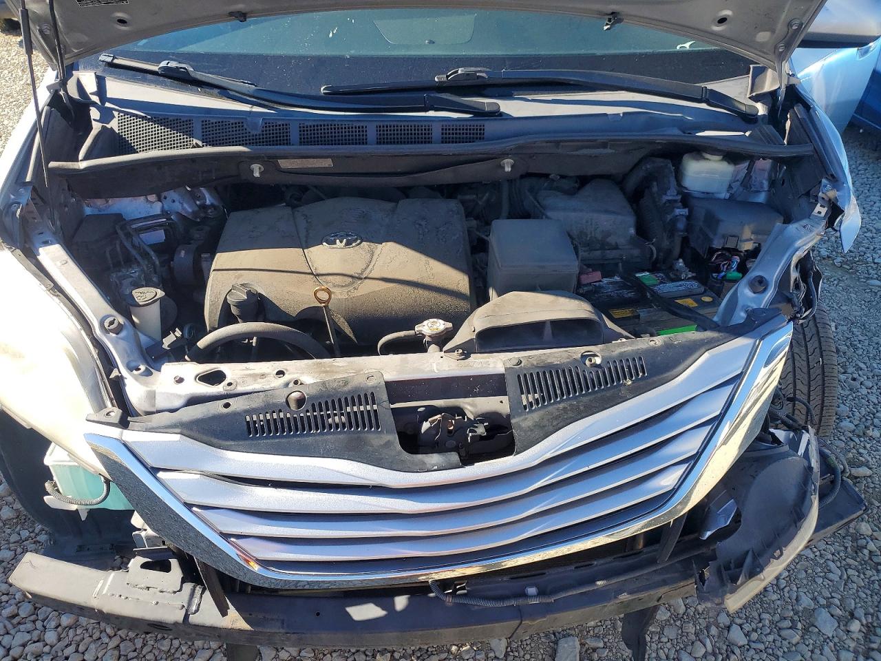 Toyota Sienna Le