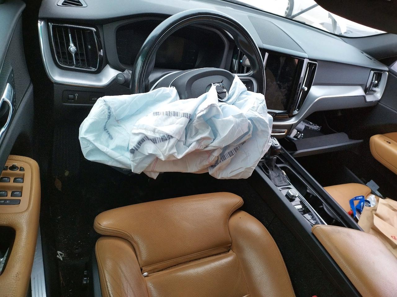 Volvo XC60 T5 Momentum