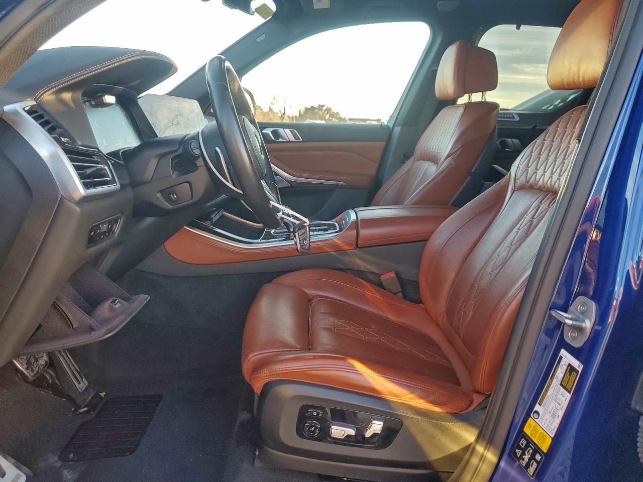 BMW X Series M50i
