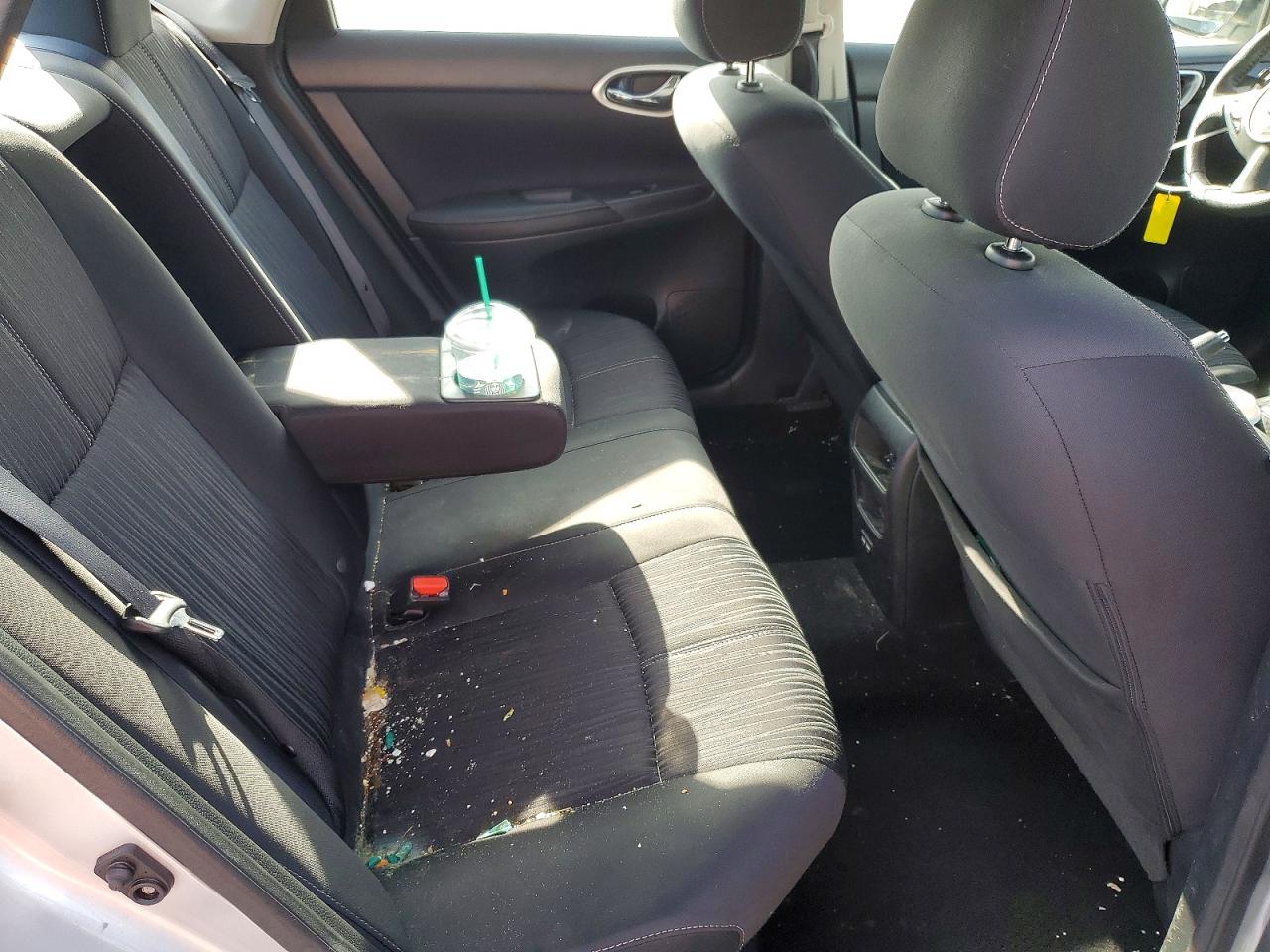 Nissan Sentra S