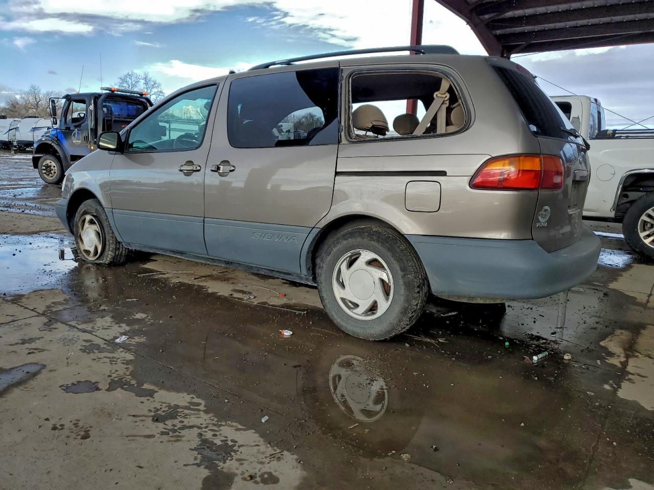 Toyota Sienna Le