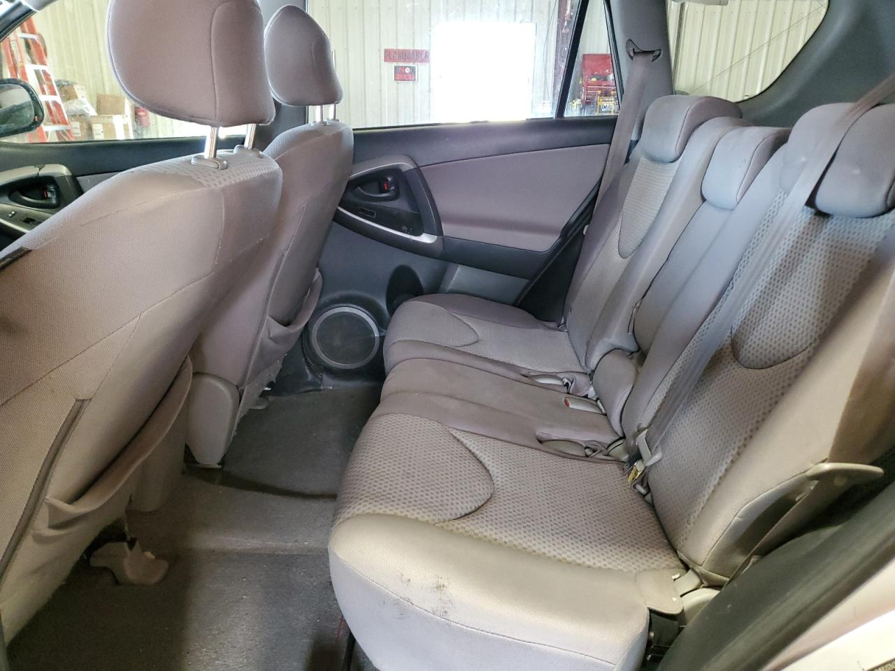 Toyota RAV4 Base