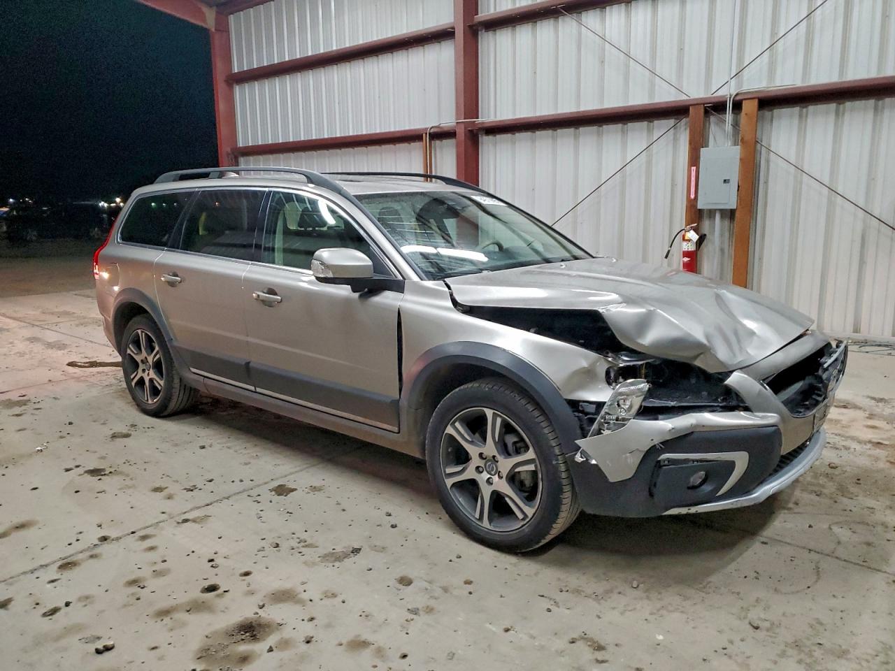 Volvo XC70 T6