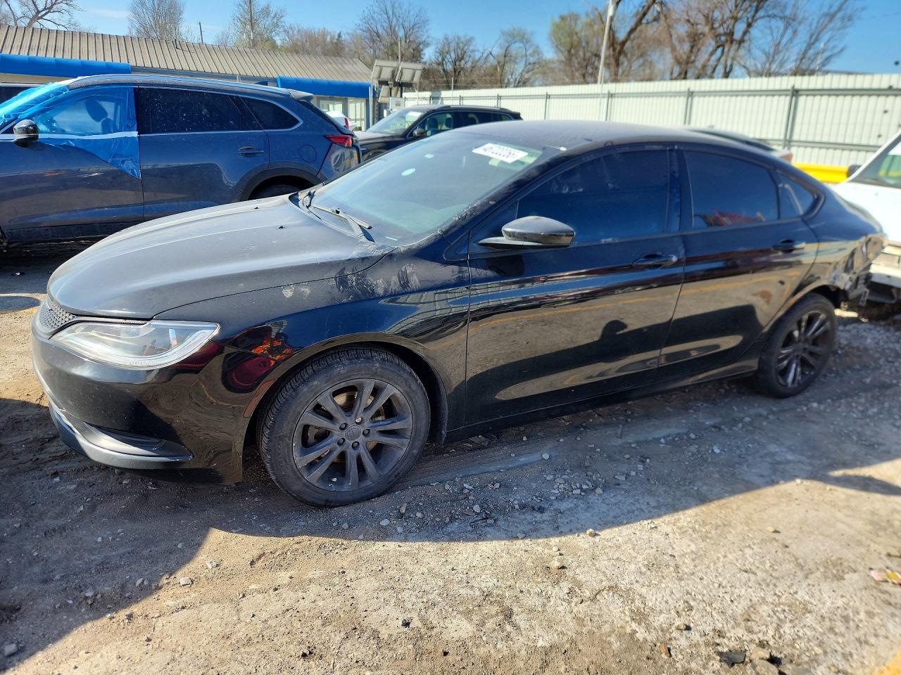 Salvage Chrysler 200 Image