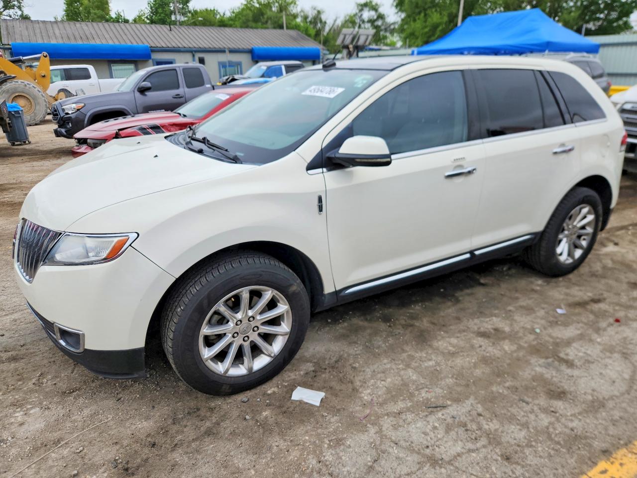 Salvage Lincoln MKX Image