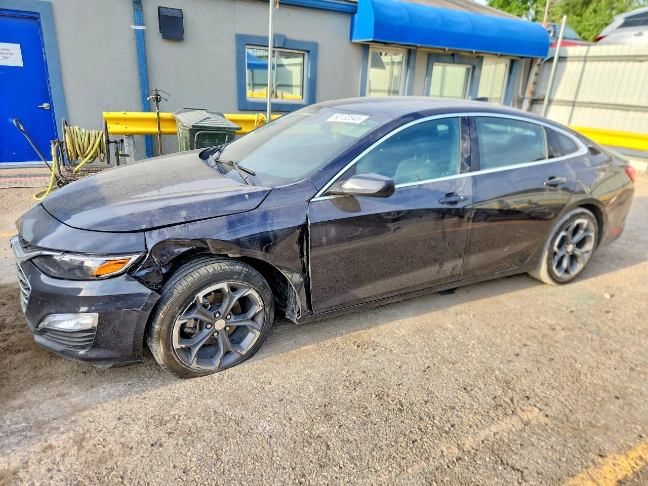 Salvage Chevrolet Malibu Image