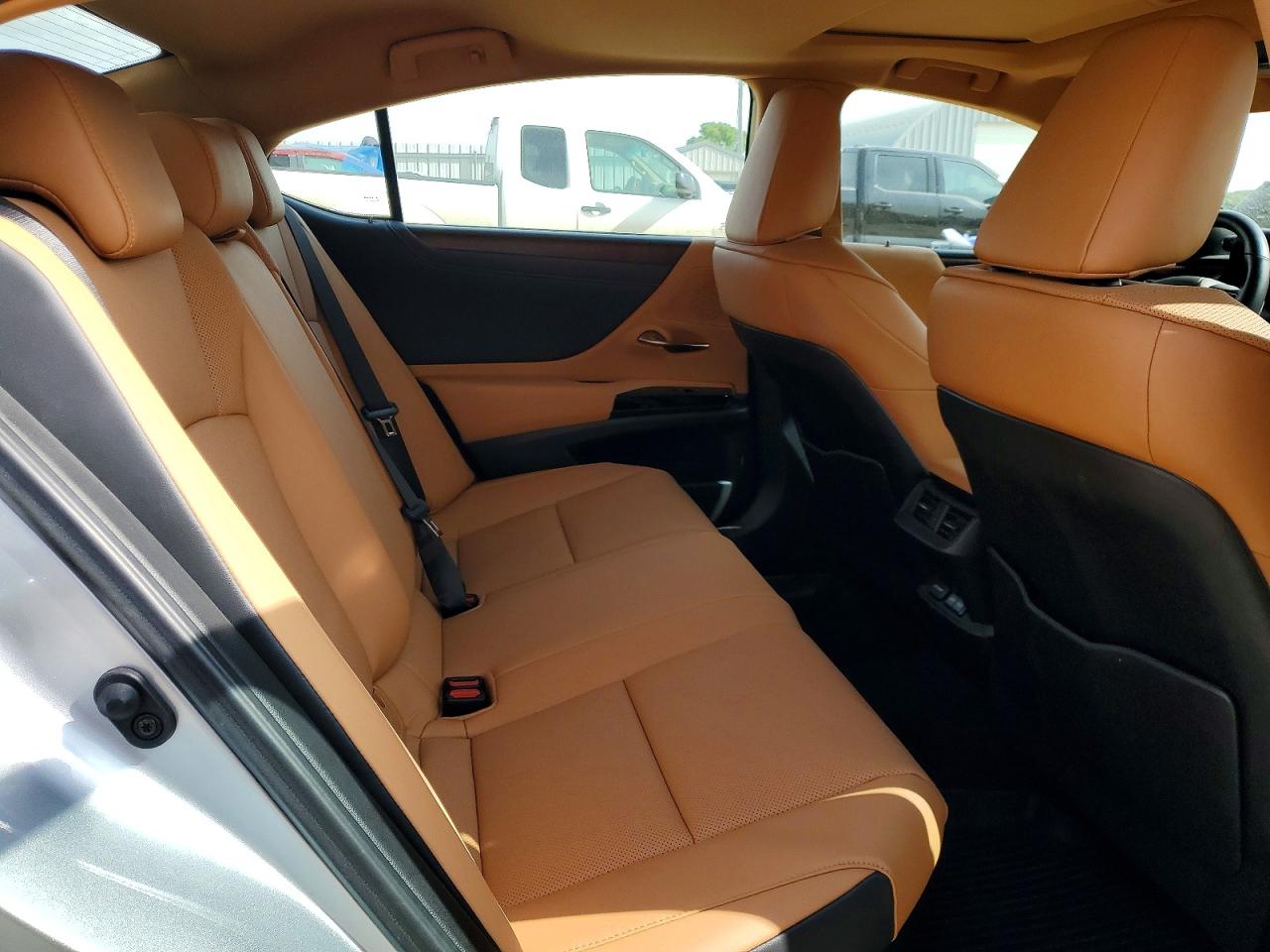 Lexus Es Base