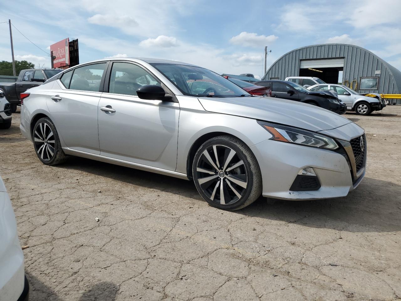 Nissan Altima Sr