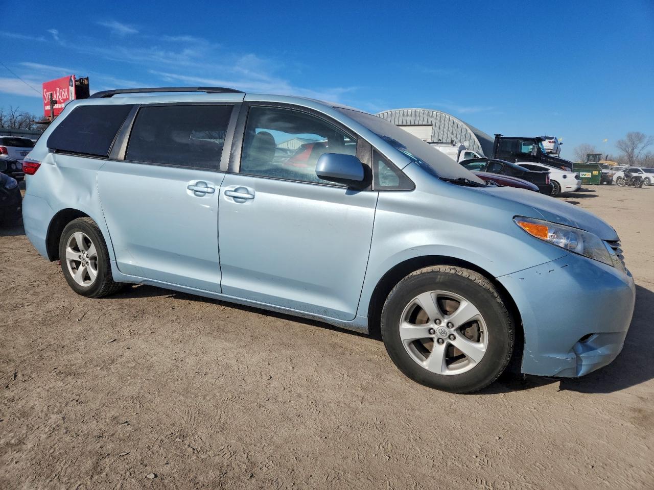 Toyota Sienna Le 8-passenger