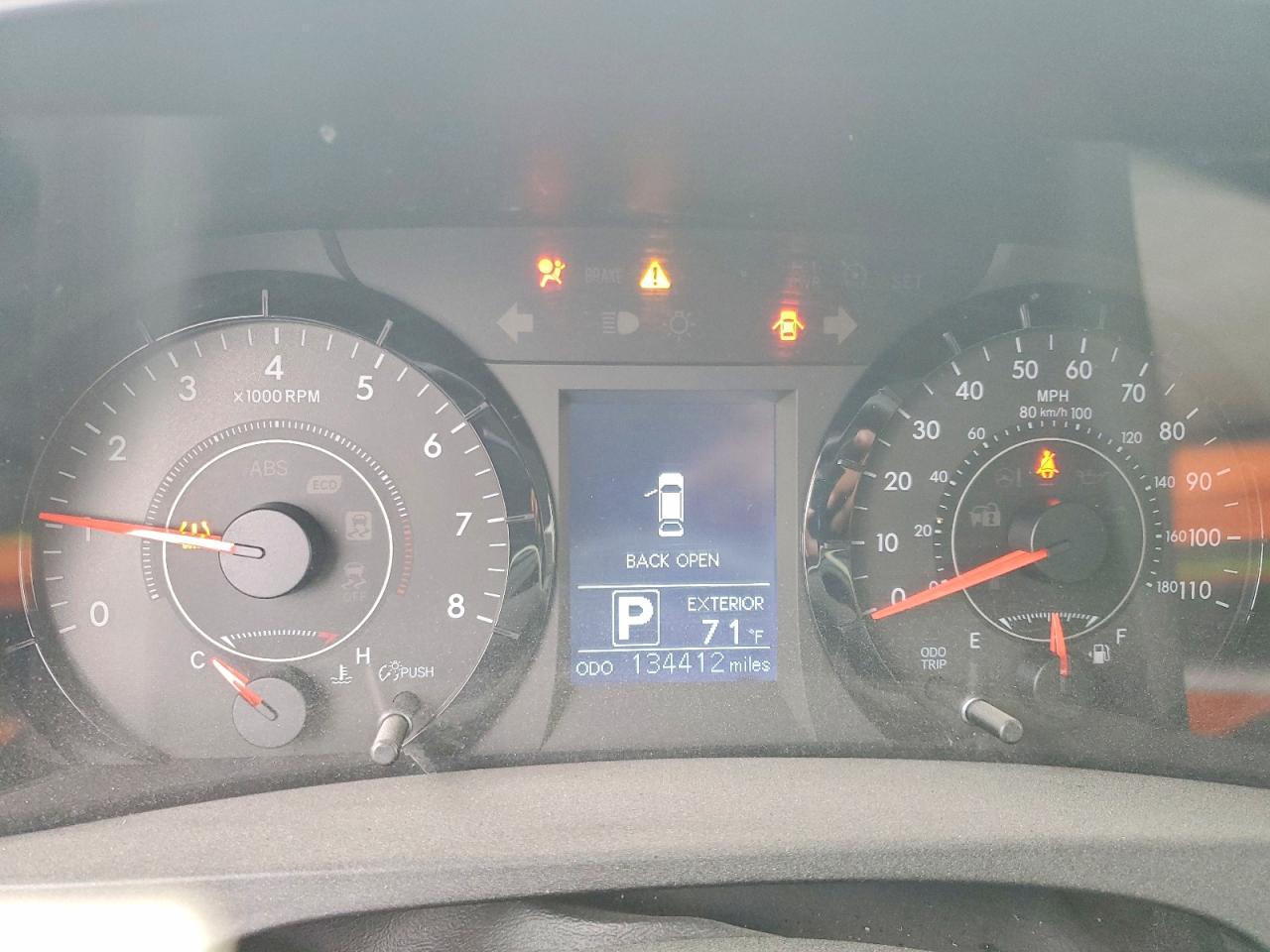 Toyota Sienna Le 8-passenger