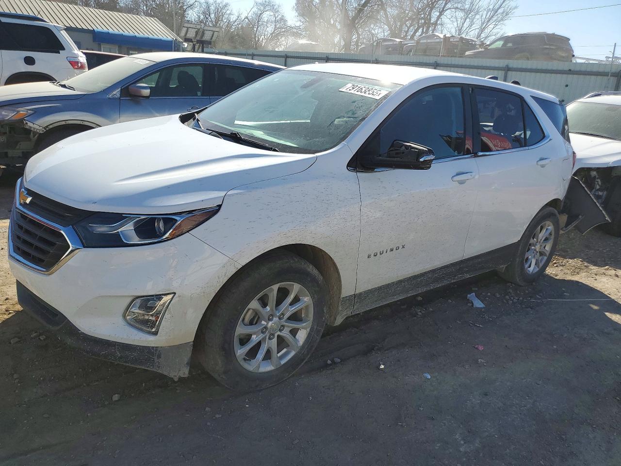 Salvage Chevrolet Equinox Image