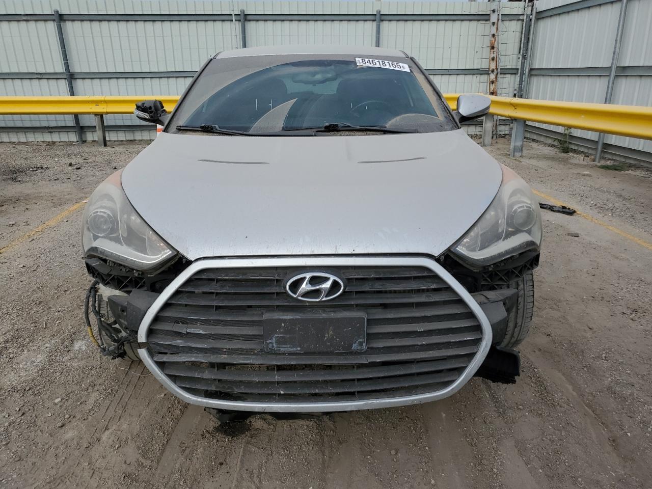 Hyundai VELOSTER Turbo