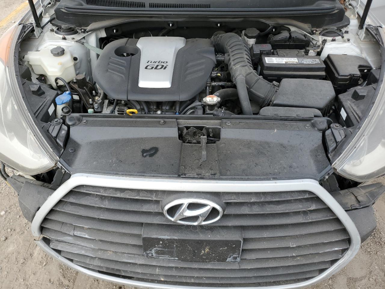 Hyundai VELOSTER Turbo