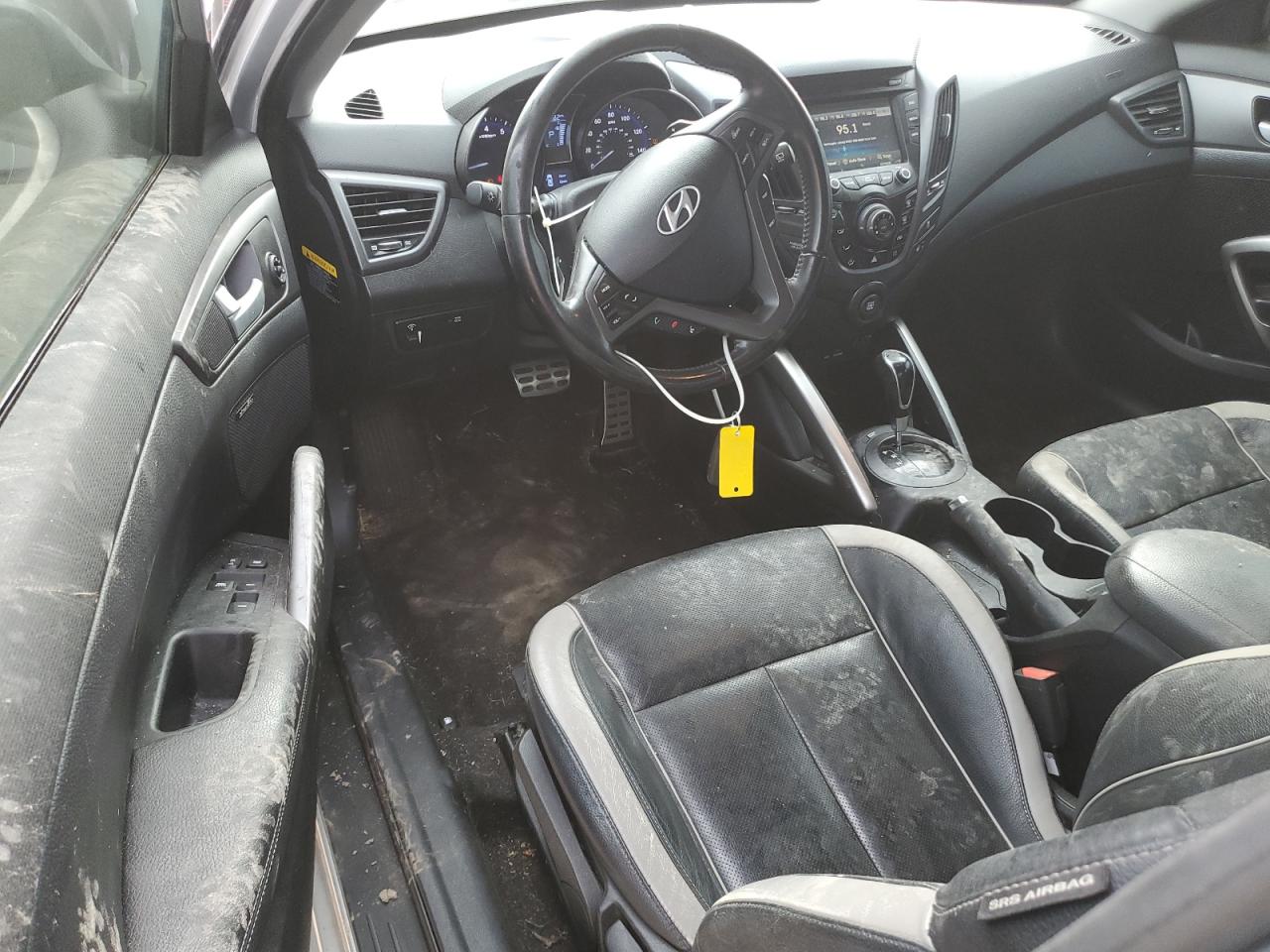 Hyundai VELOSTER Turbo