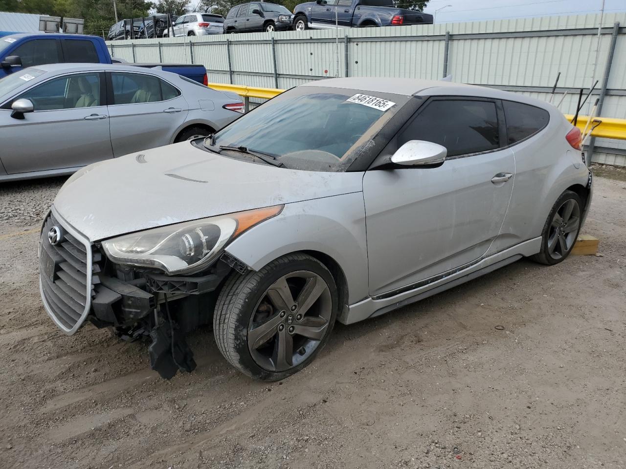 Salvage Hyundai VELOSTER Image