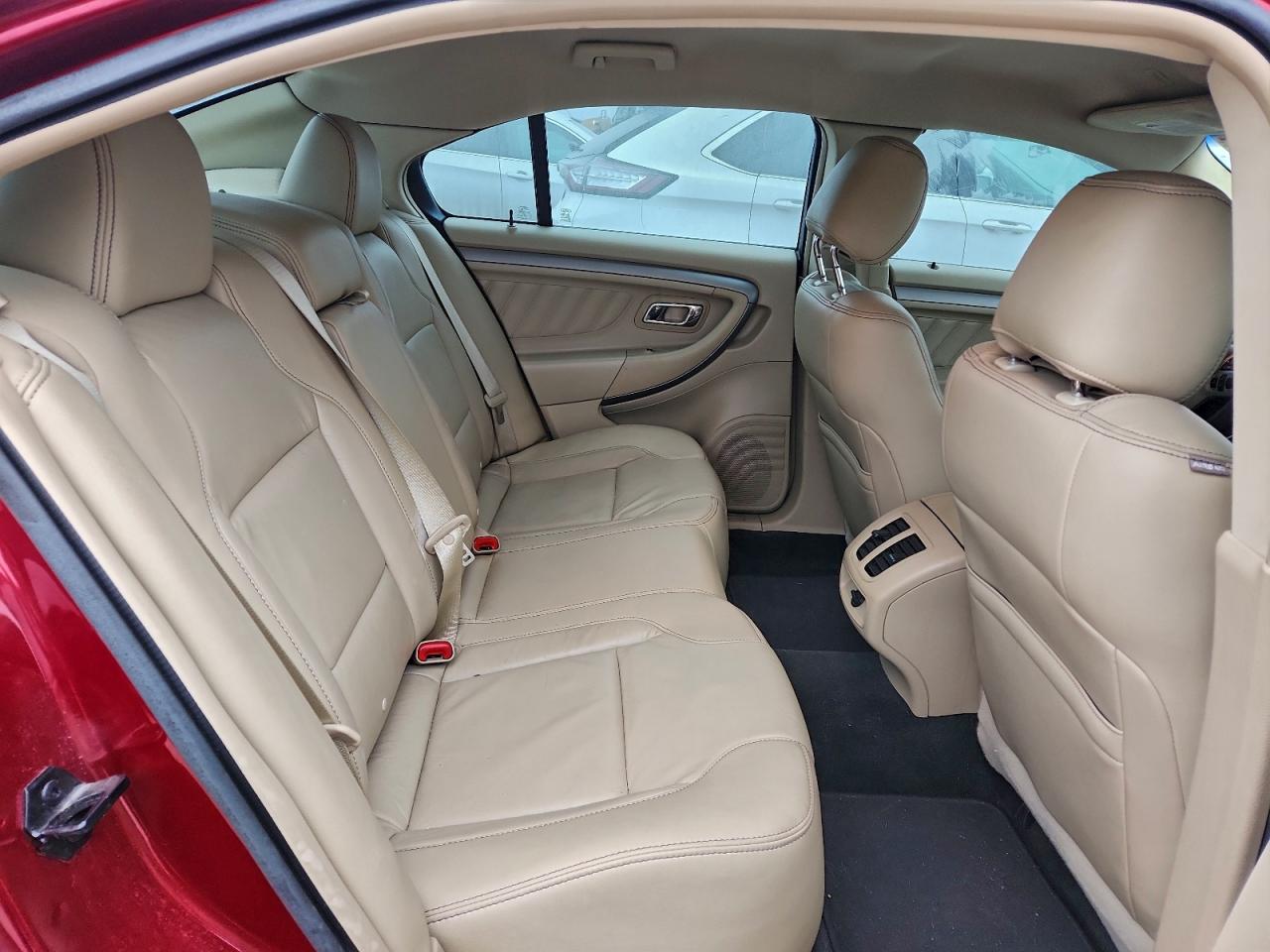 Ford Taurus Sel