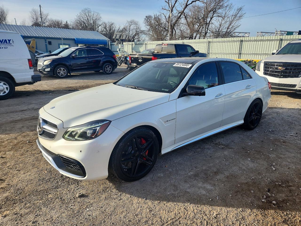 Salvage Mercedes-Benz E-Class Image