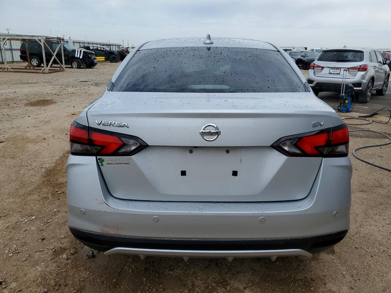 Nissan Versa Sv