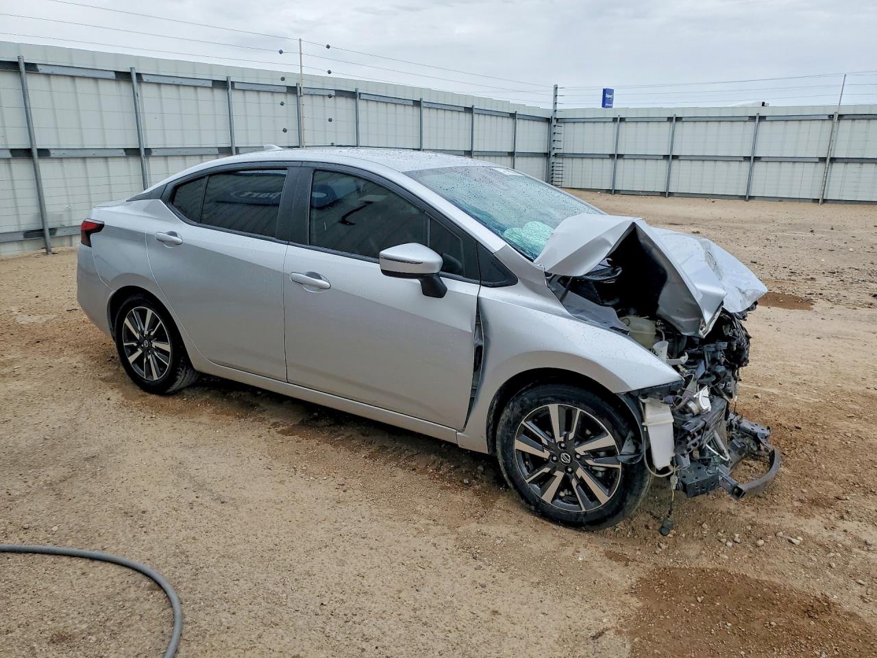 Nissan Versa Sv