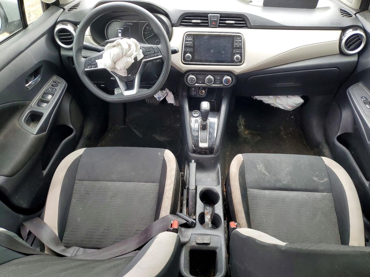 Nissan Versa Sv
