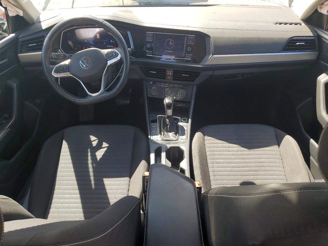 Volkswagen Jetta S