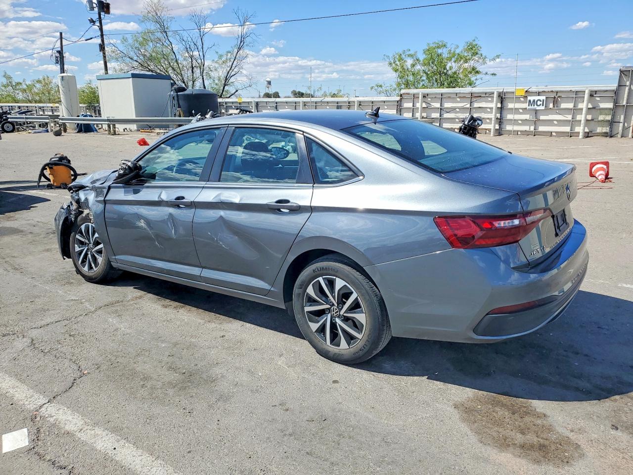 Volkswagen Jetta S
