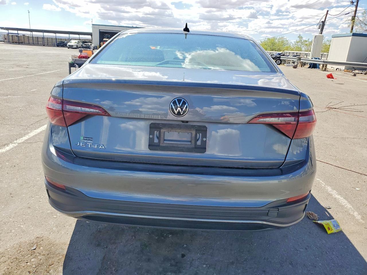 Volkswagen Jetta S
