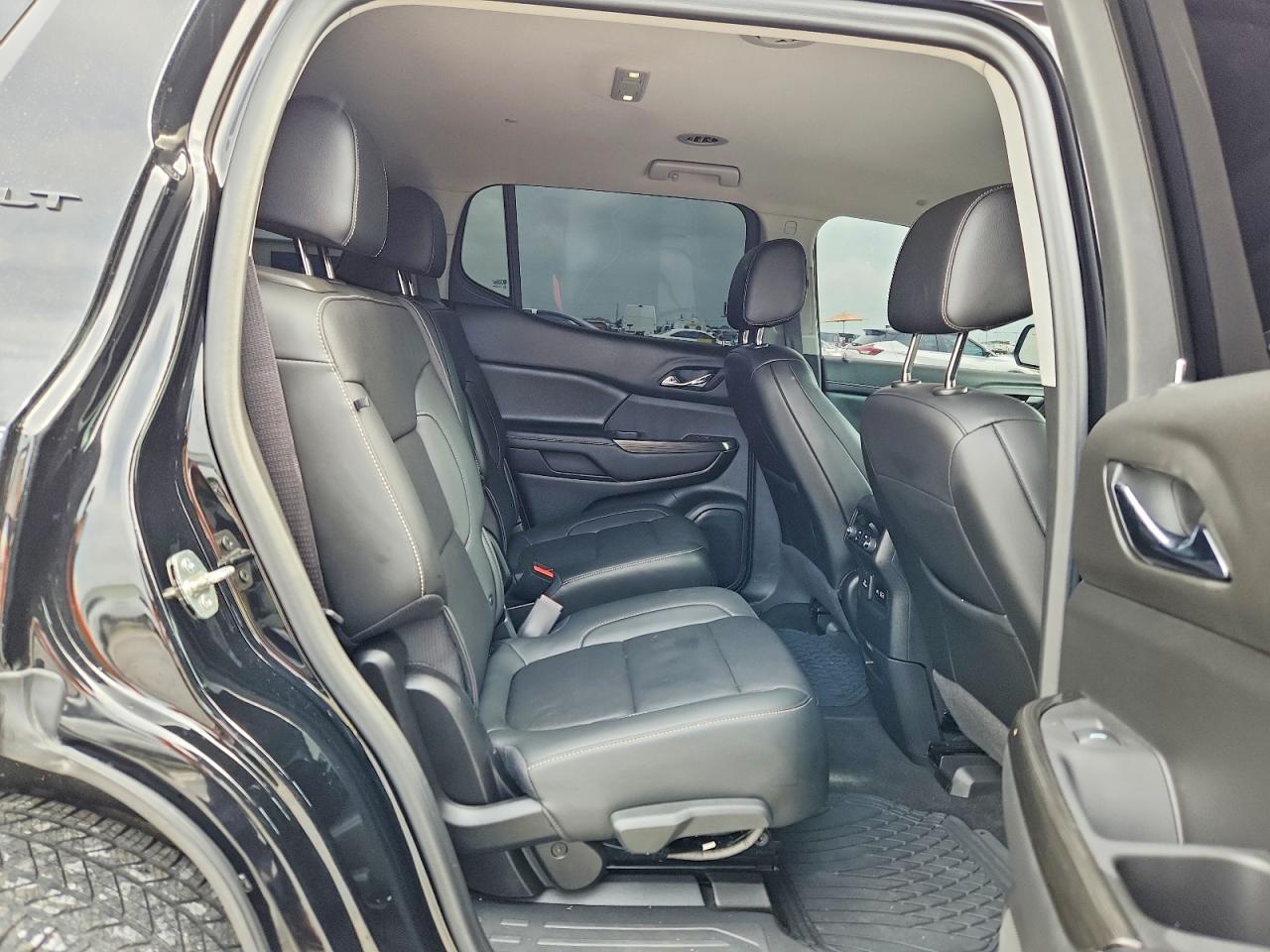 GMC Acadia Slt