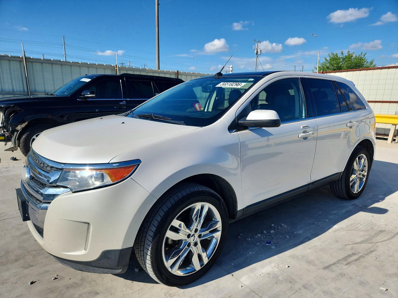 Salvage Ford Edge Image