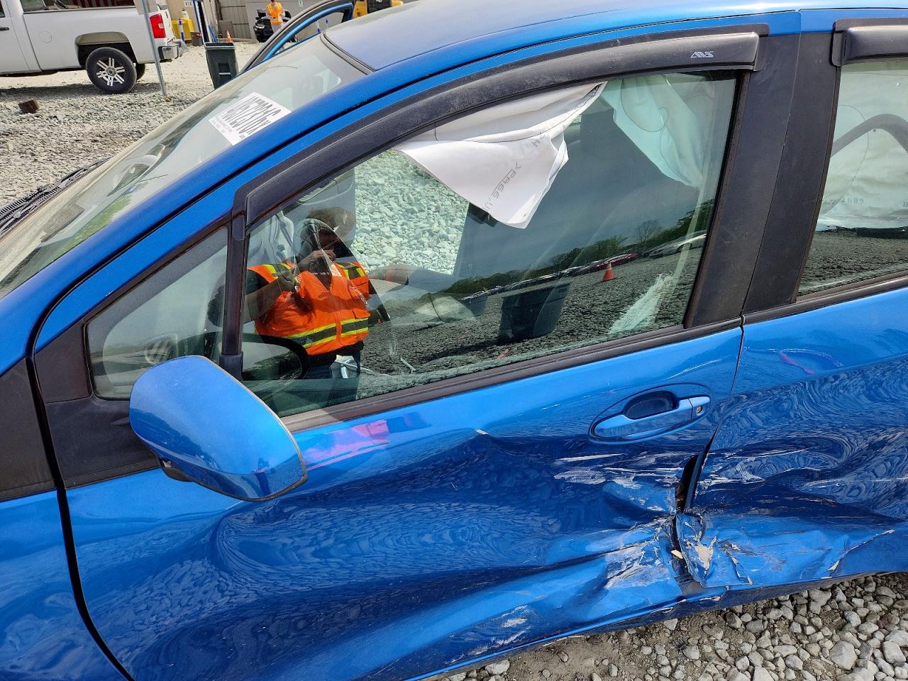 Toyota Yaris 5-door L
