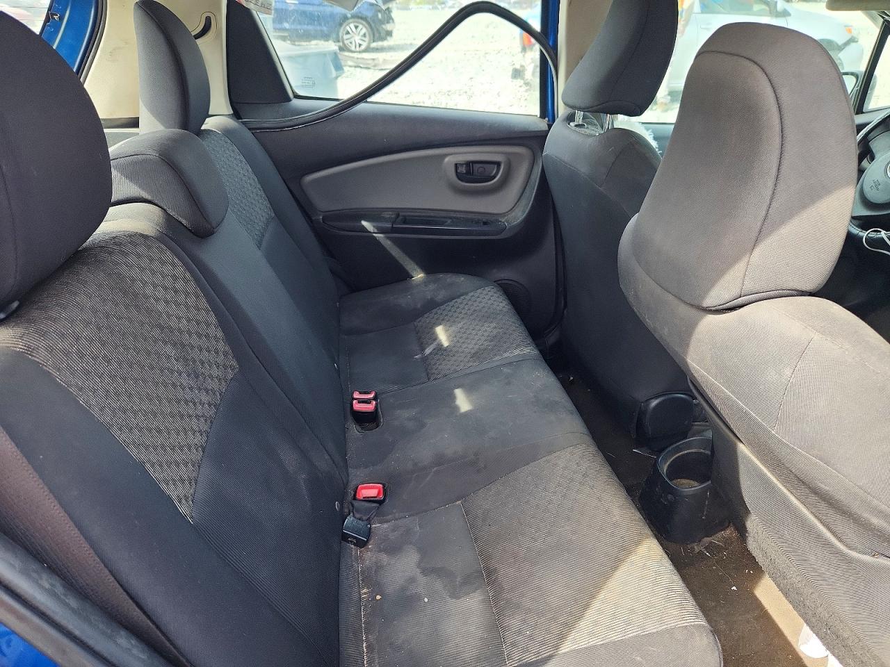Toyota Yaris 5-door L