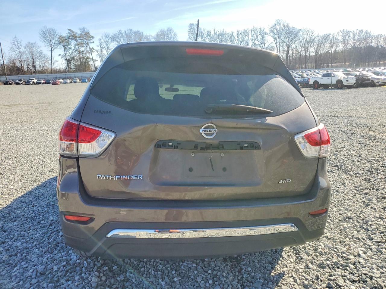 Nissan Pathfinder S