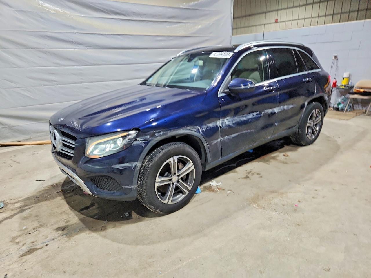Salvage Mercedes-Benz GLC Image