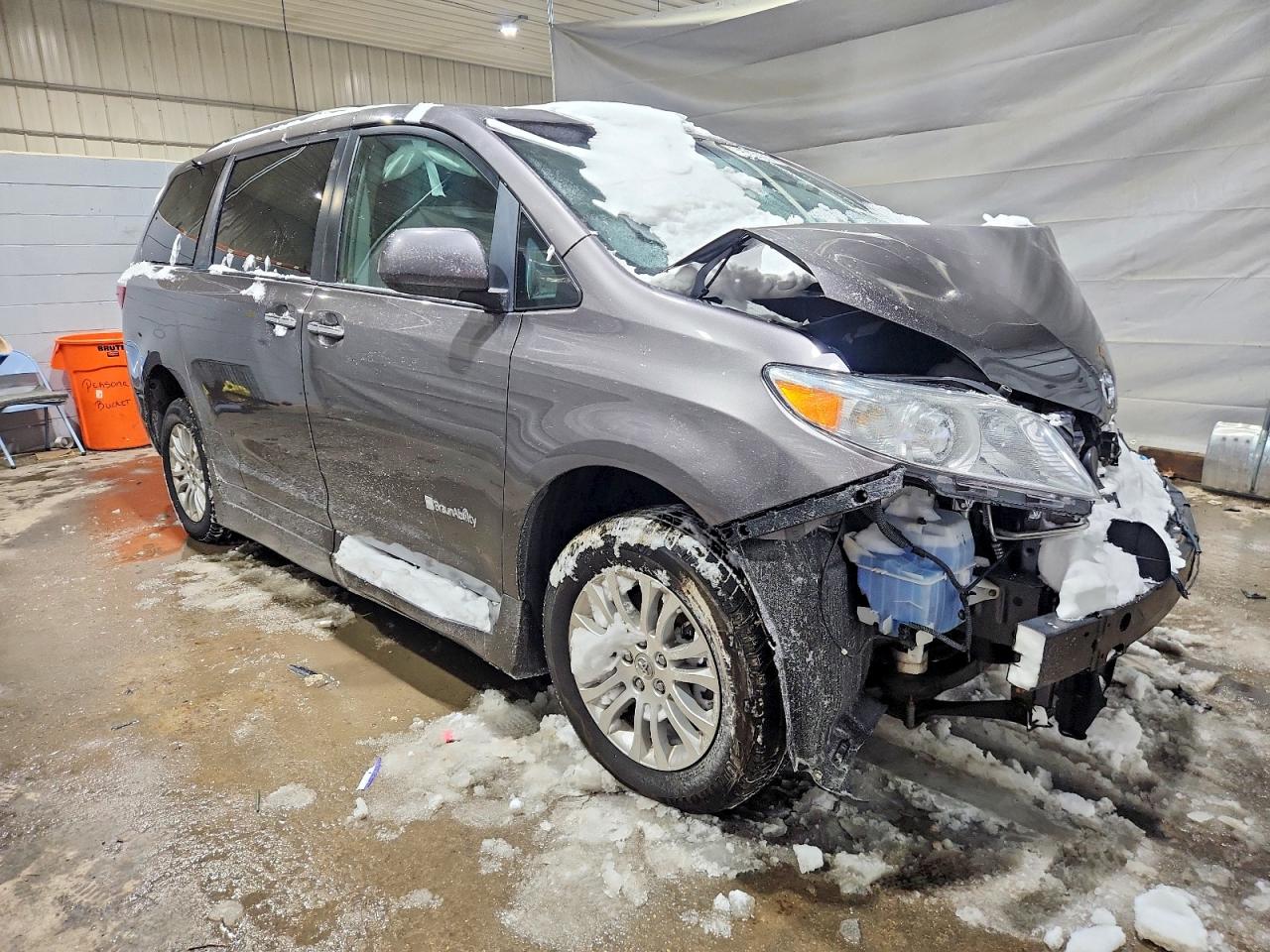 Toyota Sienna Xle
