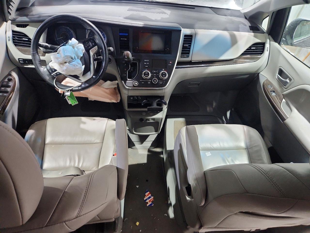 Toyota Sienna Xle