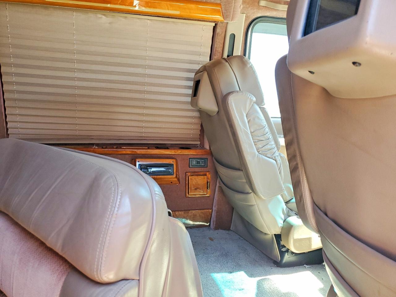 Ford Econoline E150 Van