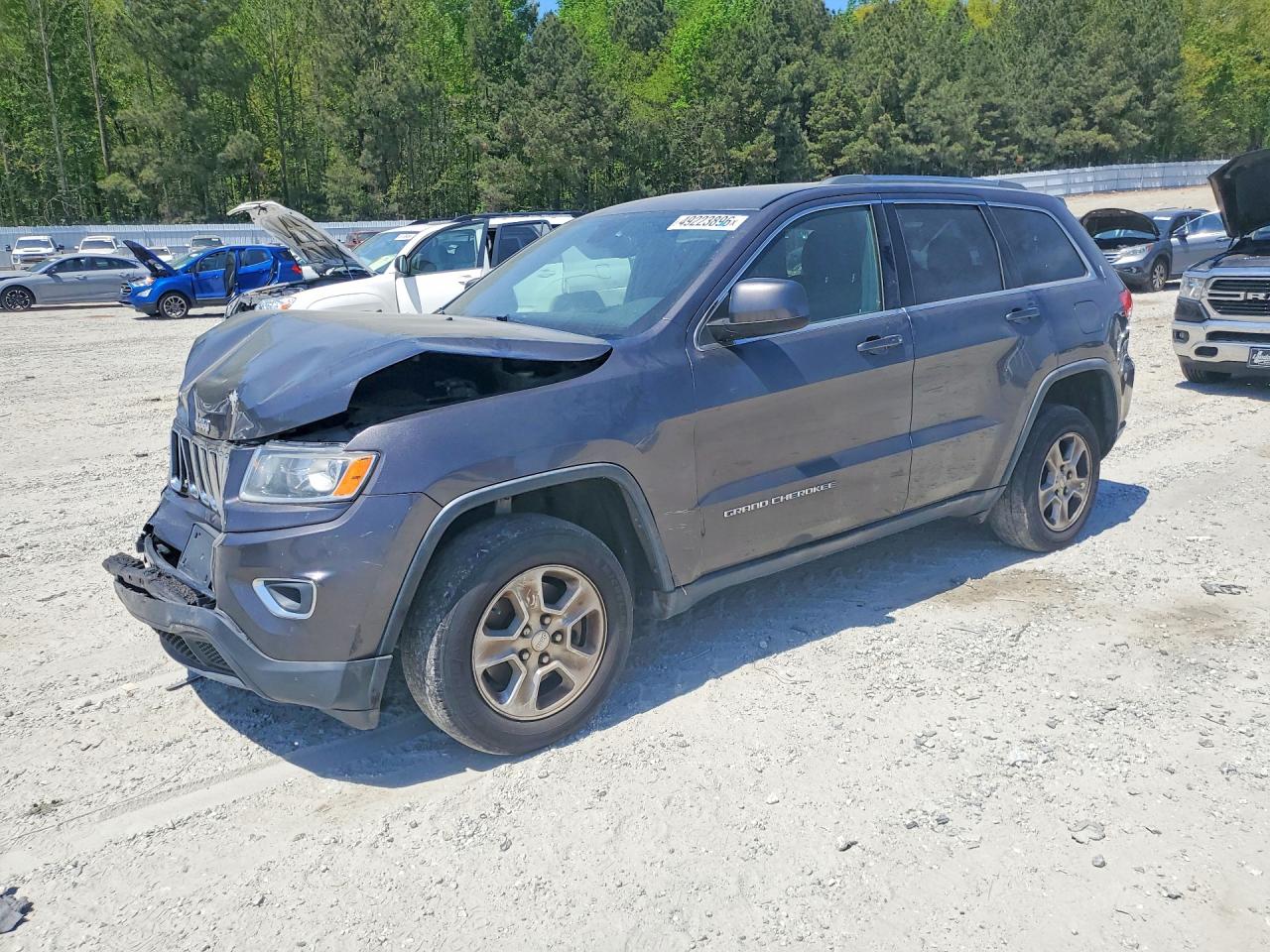 Salvage Jeep Cherokee Image
