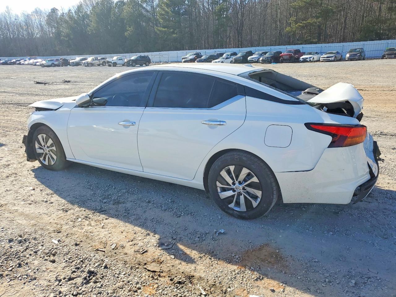 Nissan Altima S