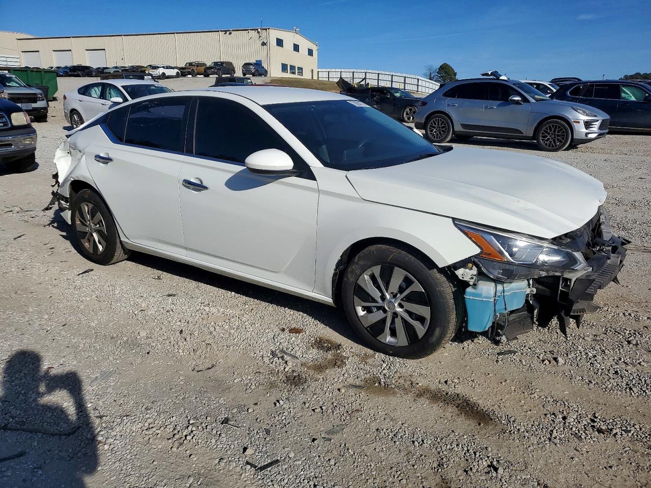 Nissan Altima S