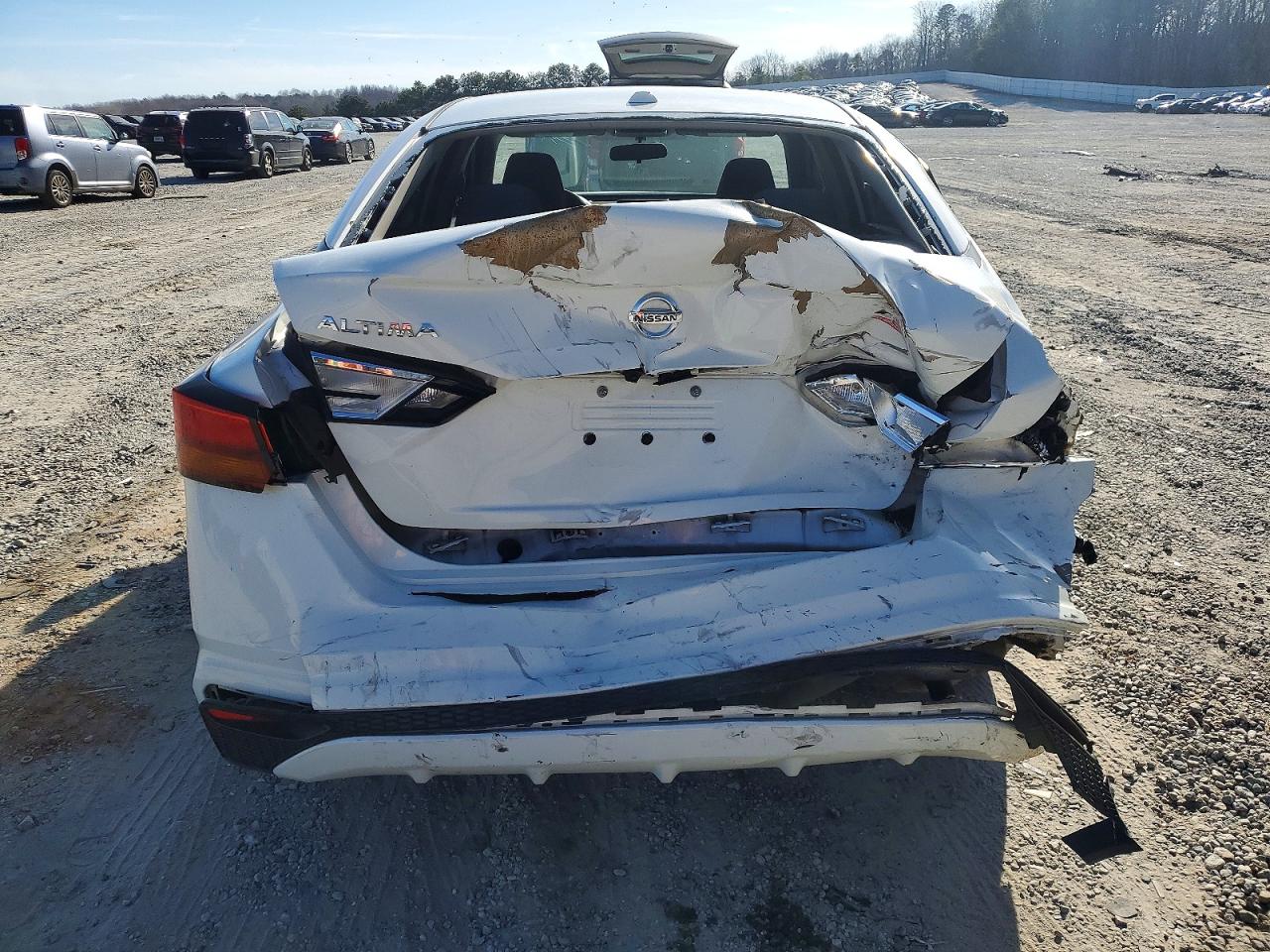 Nissan Altima S