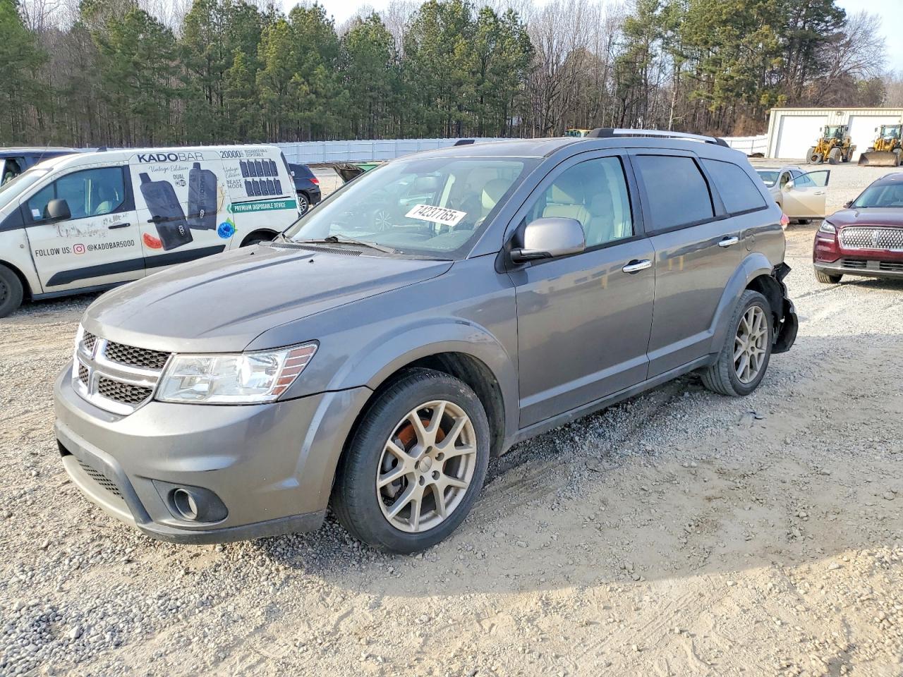 Salvage Dodge Journey Image
