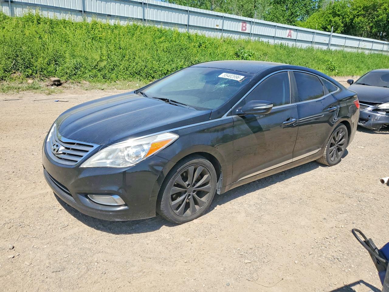 Salvage Hyundai Azera Image