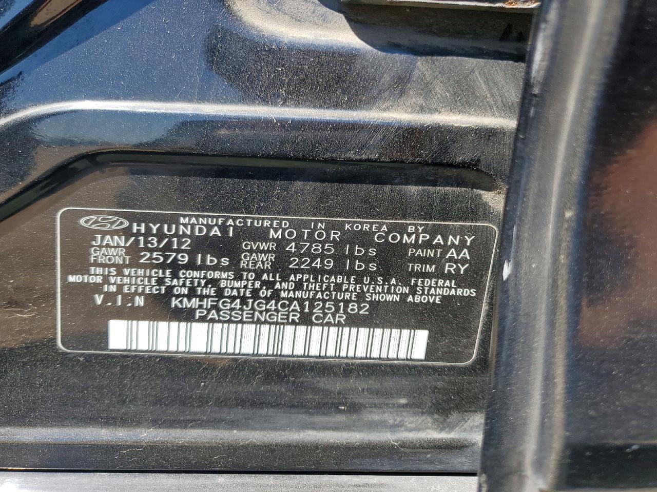 Hyundai Azera Base