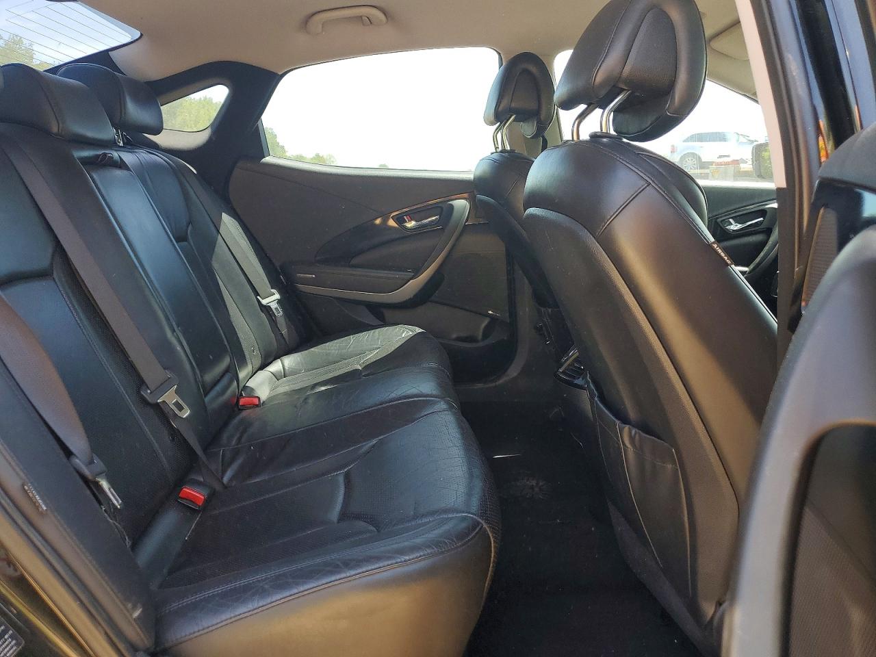 Hyundai Azera Base