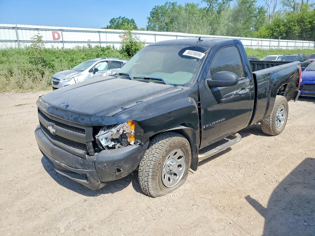 Salvage Chevrolet Silverado Image