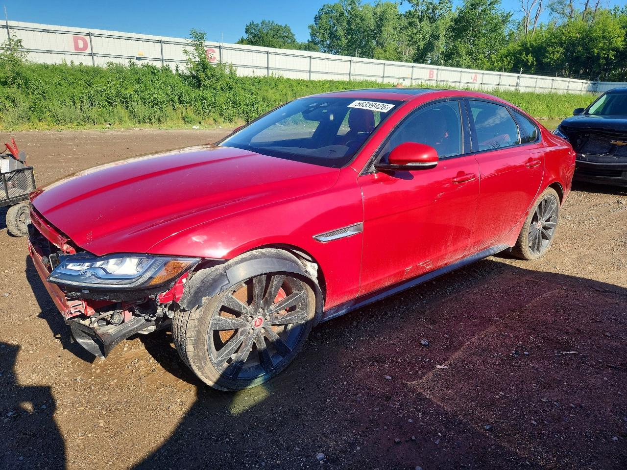 Salvage Jaguar XF Image